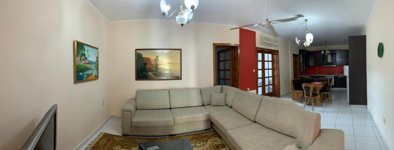 Shtepi Me Qera Fier Villa Exterior photo